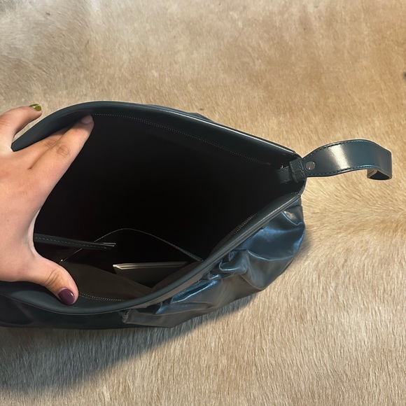 Isabel MARANT green leather clutch - Picture 4 of 5